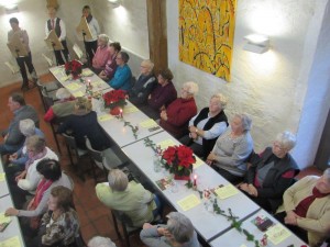 2016-12-Adventsfeier-Seniorenbegegnung-(11)